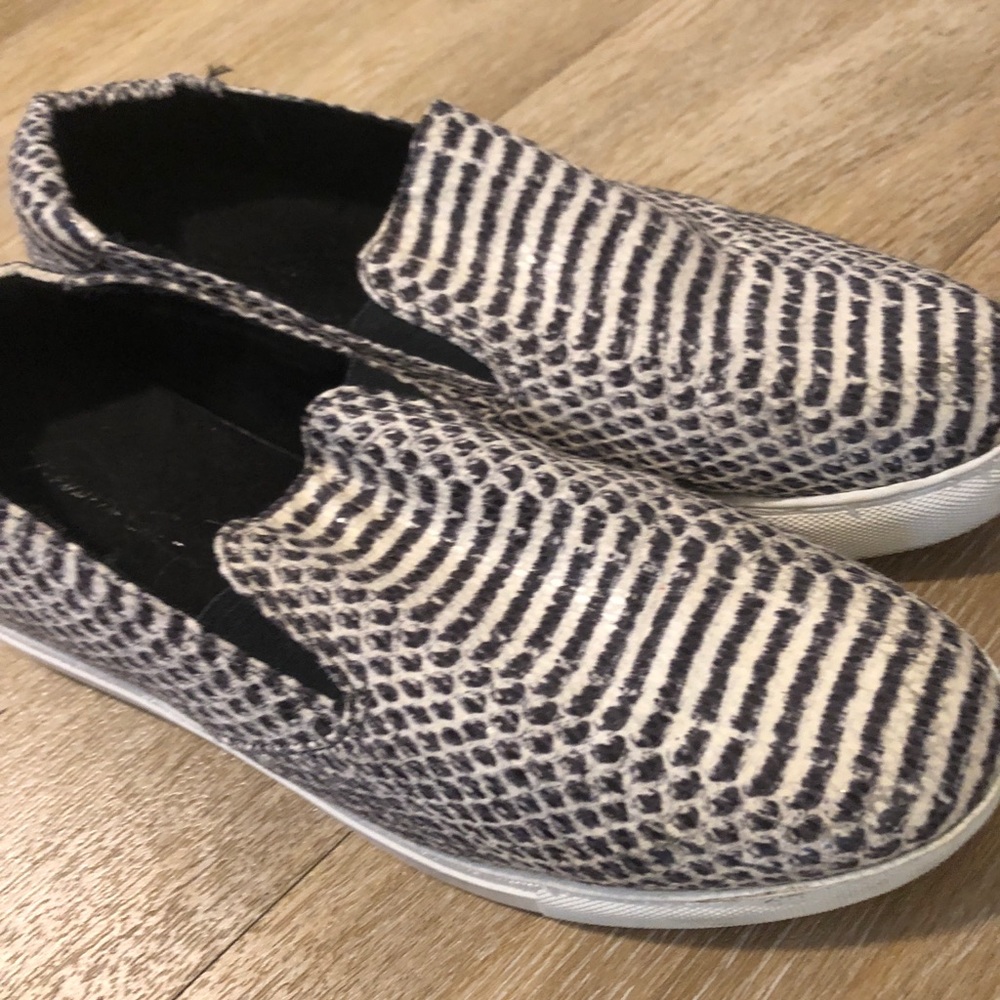 Kenneth Cole Sneakers